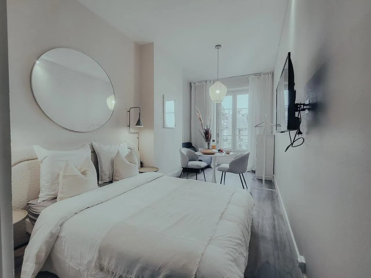 Apartment Suite Onega Lyon France